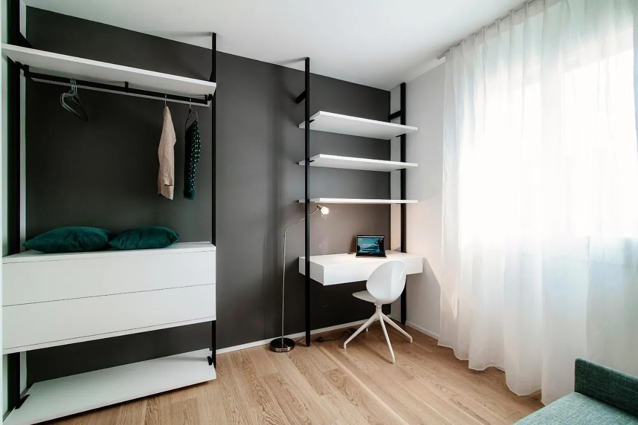 Sette - By Myhomeincomo Italien
