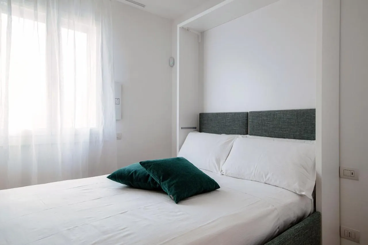 Sette - By Myhomeincomo Apartment